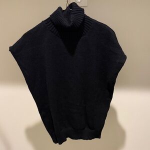 Black Turtleneck short sleeve Sweater